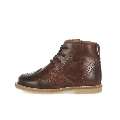 Mini boys brown lace-up brogue boots
